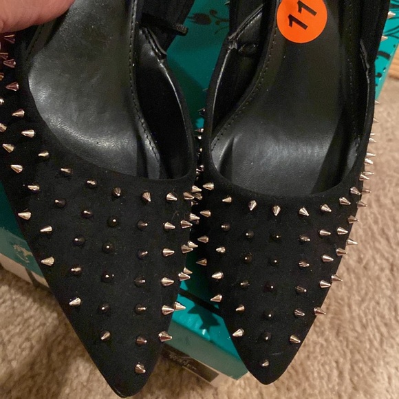 Spike Stilettos Beand New Size 11 Steve Madden - Picture 4 of 5